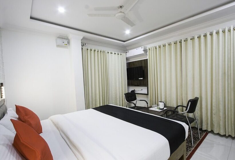 酒店 Rich Fort By Oyo Rooms