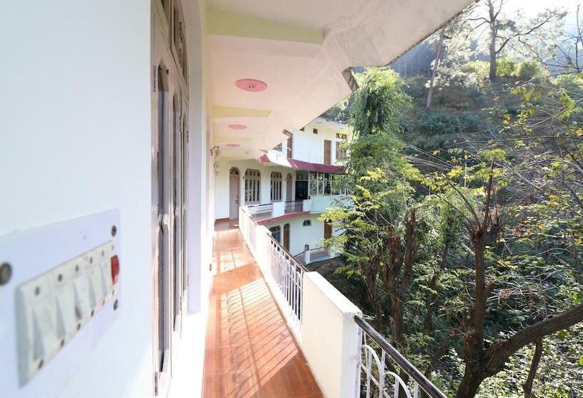 فندق Riya Residency