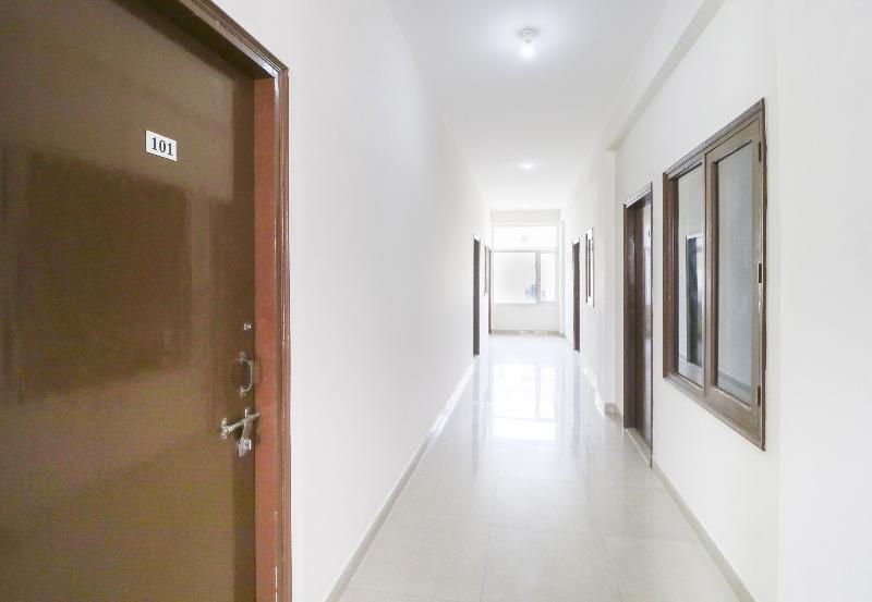 Super Hotel O Spring Woods Suites