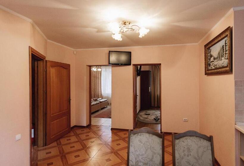فندق Toga Cottage