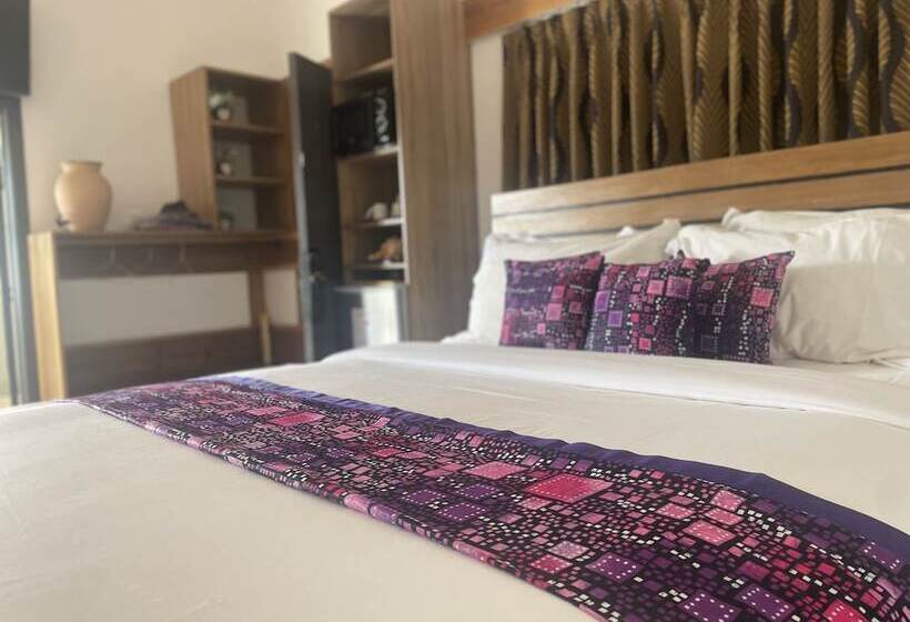 بنسيون Accruase Paradise