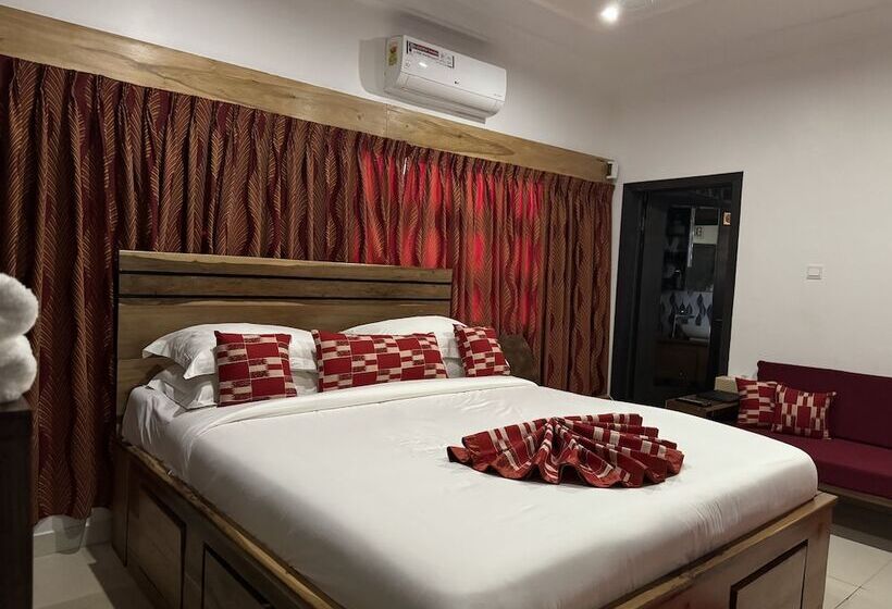 بنسيون Accruase Paradise