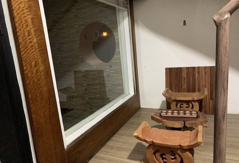 بنسيون Accruase Paradise