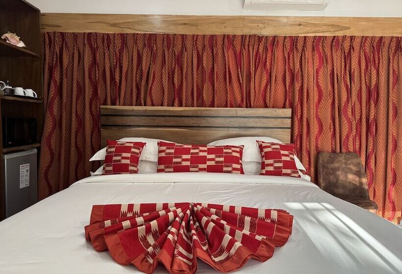 بنسيون Accruase Paradise