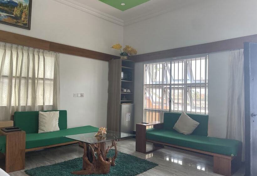 بنسيون Accruase Paradise