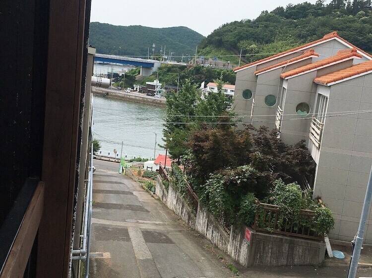 Pensão Hago Guest House