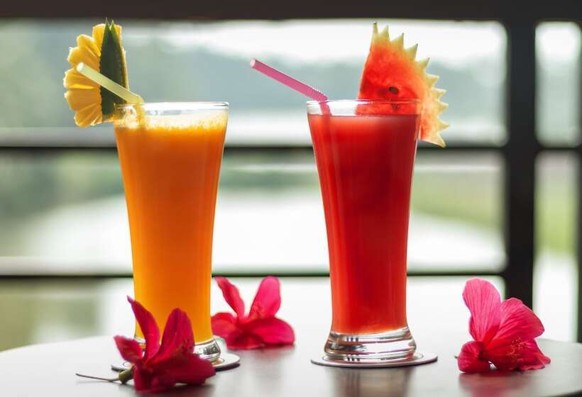 אתר נופש Rvr Sarovar Portico Dindi