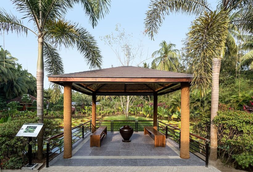 אתר נופש Rvr Sarovar Portico Dindi