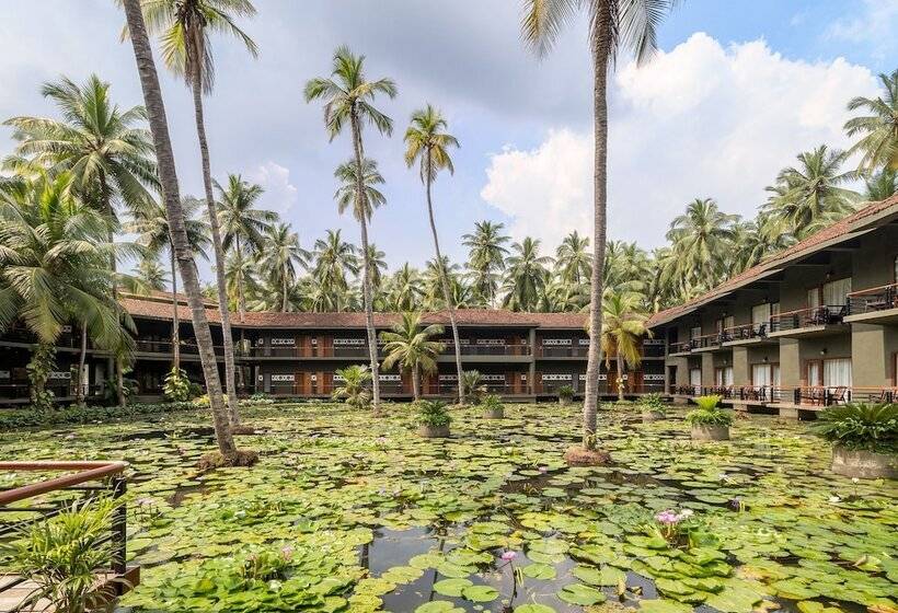 אתר נופש Rvr Sarovar Portico Dindi