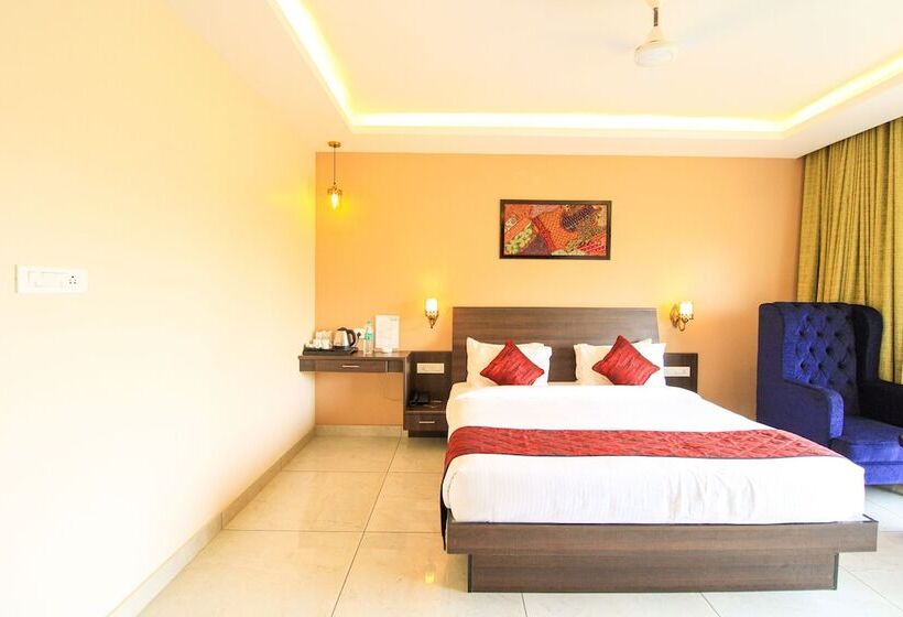 منتجع White Pearl Residency
