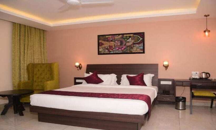 منتجع White Pearl Residency
