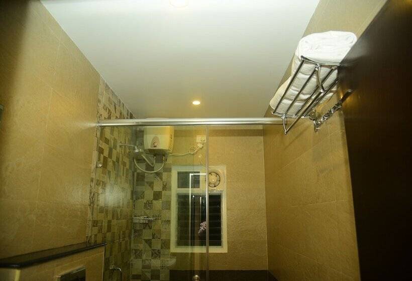 منتجع White Pearl Residency