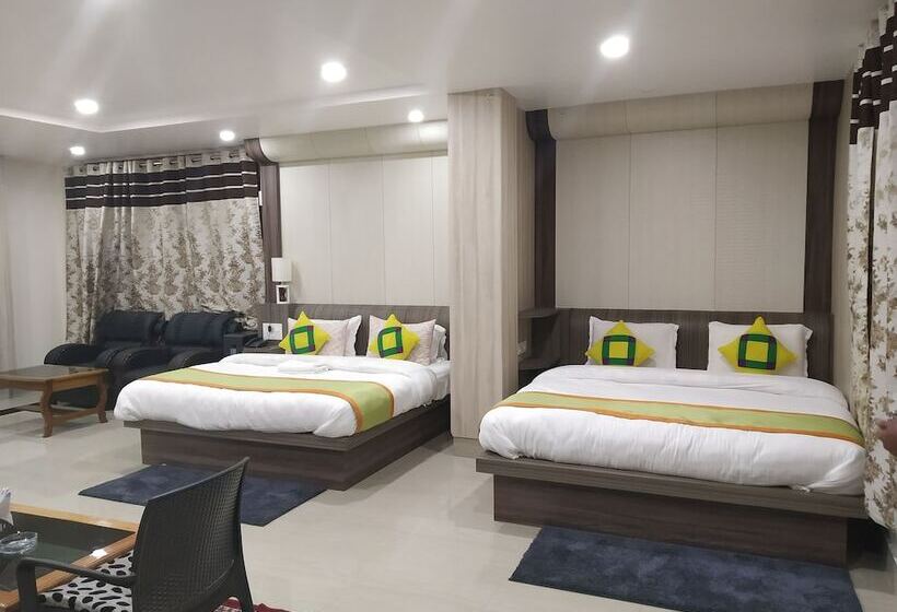 리조트 Ziro Palace Inn