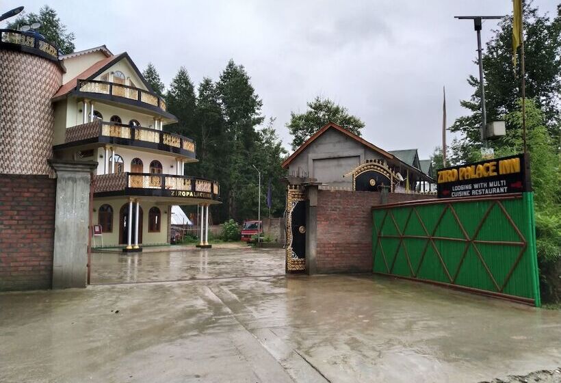 리조트 Ziro Palace Inn