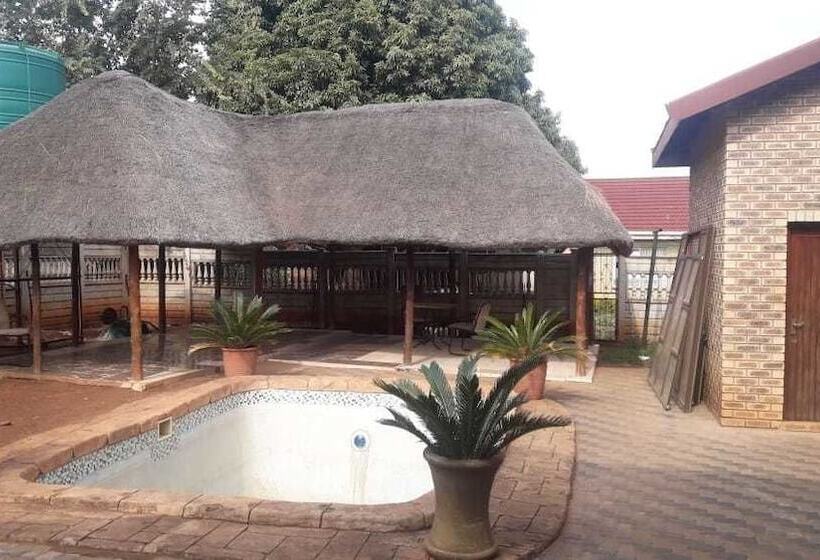 Vakhusi Bed And Breakfast