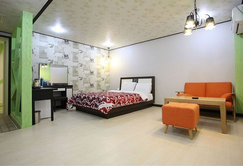 Yegrina Motel