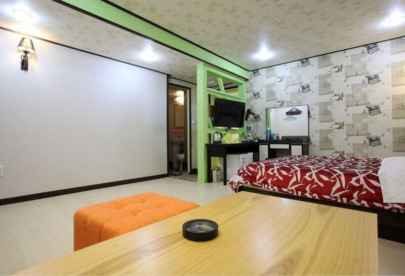 Yegrina Motel