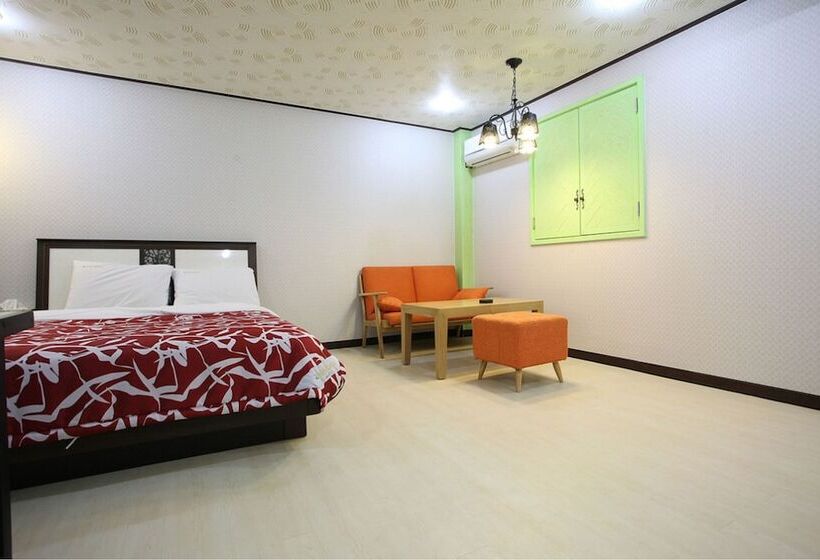 Yegrina Motel