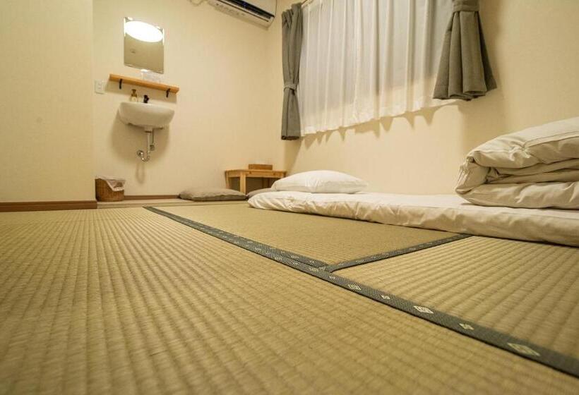 هاستل Bed N Chill Shippoya 七宝屋