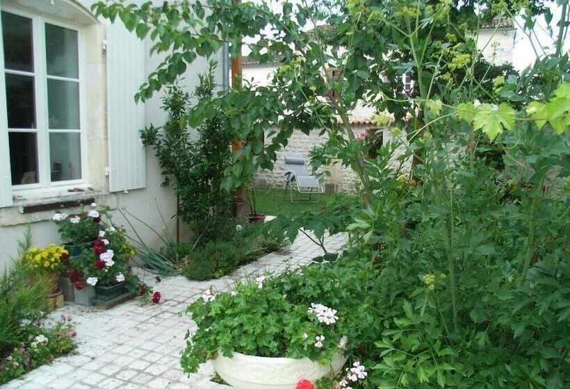 민박 La Fleur De Vigne Maison D Hotes