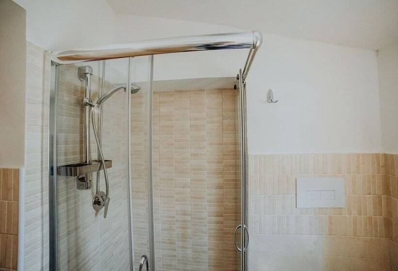 住宿加早餐  Stone House