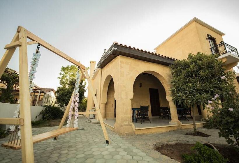 مسافرخانه Nicosia Taskonak Hotel & Restaurant