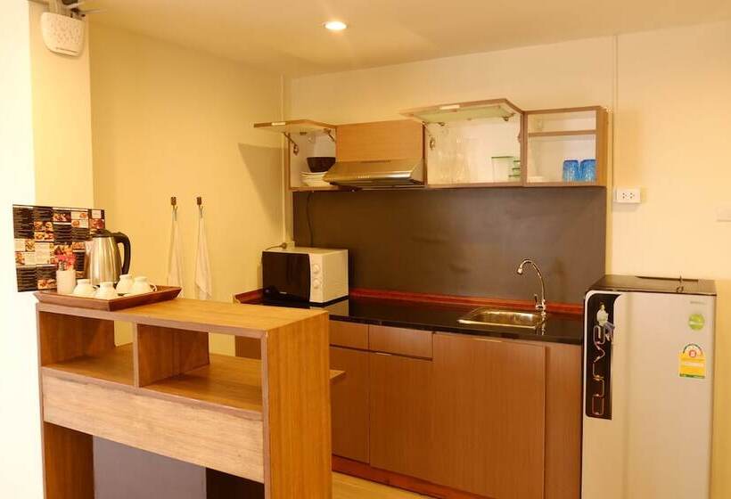 هتل Arcadia Maephim Serviced Apartment
