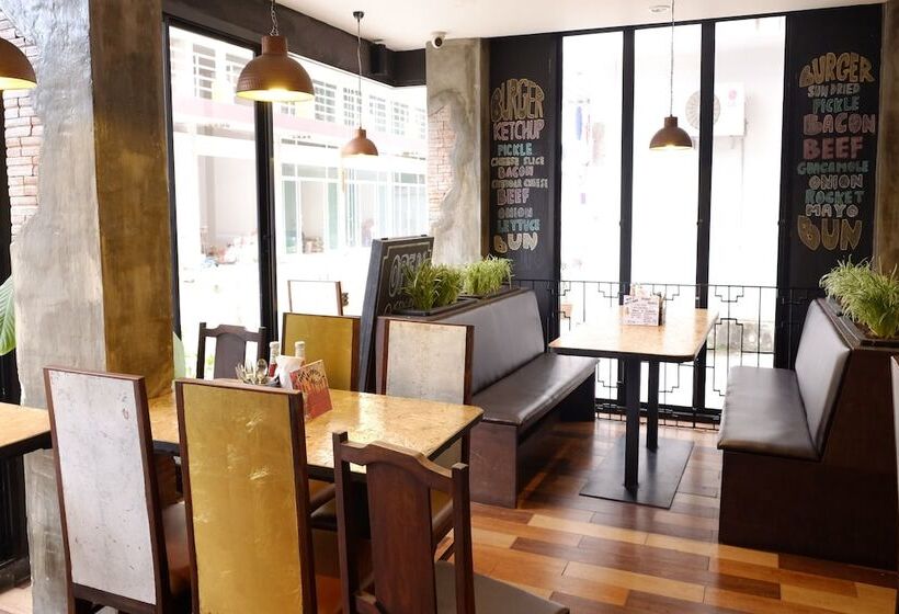 هتل Arcadia Maephim Serviced Apartment