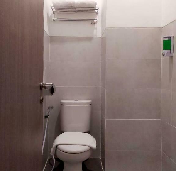 호텔 Front One Residence Syariah Mampang