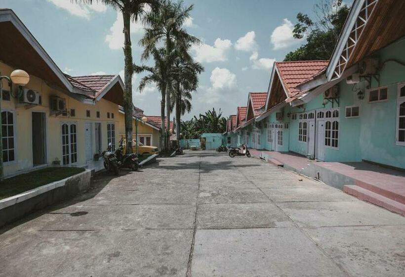 Отель Reddoorz Syariah Near Rsud Kolonel Abundjani Bangko