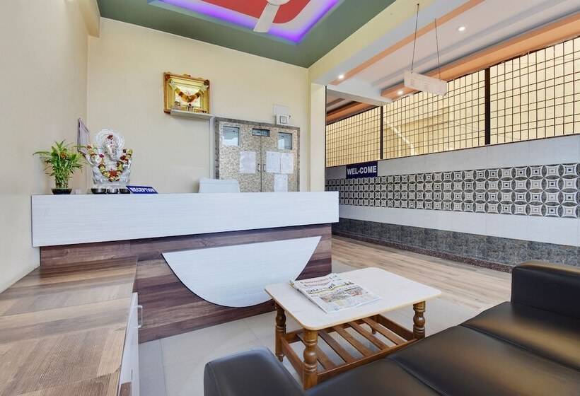 酒店 Spot On 48860 Anil Lodge