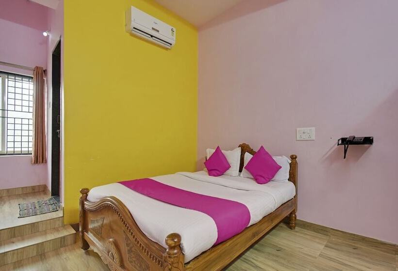 酒店 Spot On 48860 Anil Lodge