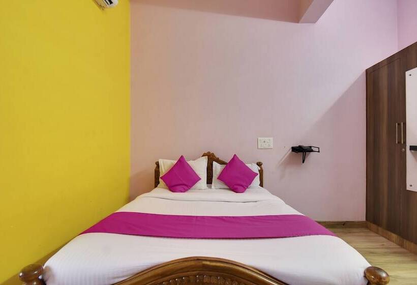 酒店 Spot On 48860 Anil Lodge