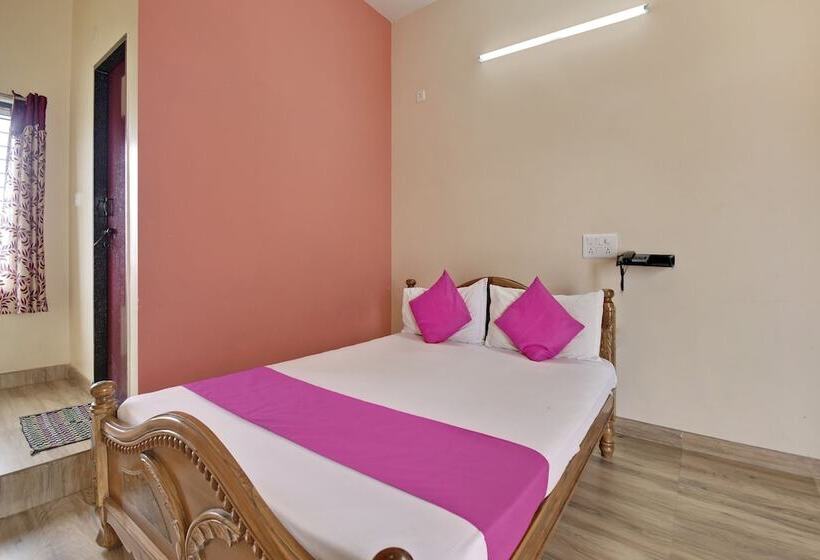 酒店 Spot On 48860 Anil Lodge