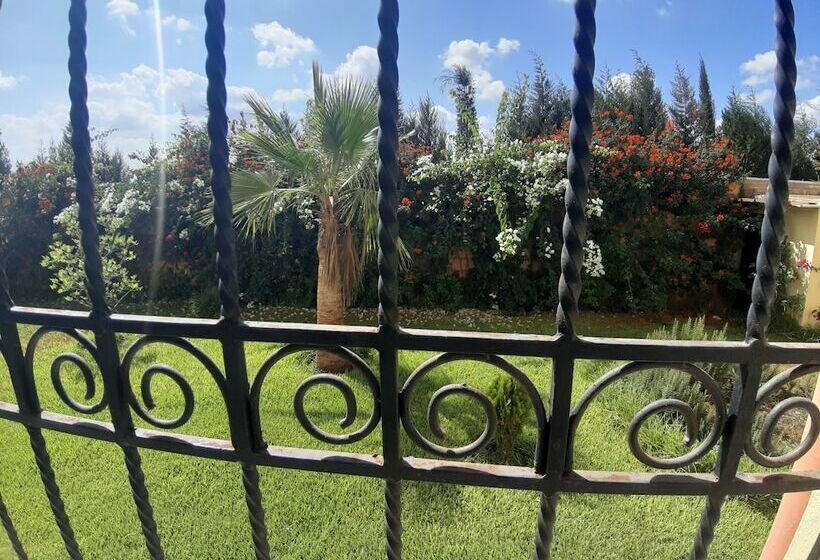 ペンション Riad Tanjil