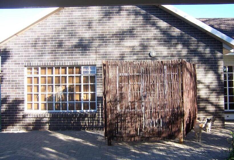 פנסיון Simoni Guest House