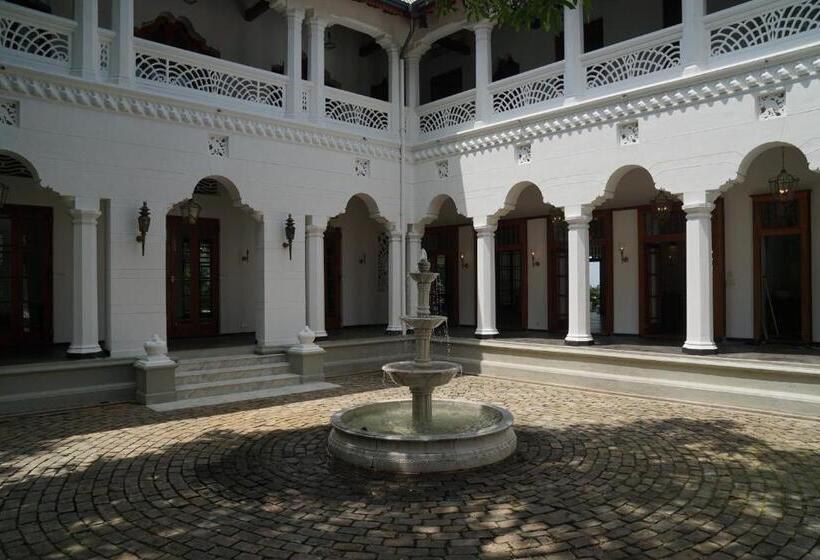 Пансион Viceroy House