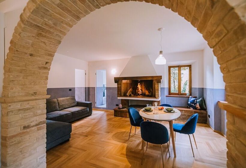 بنسيون Villa De Castelletta