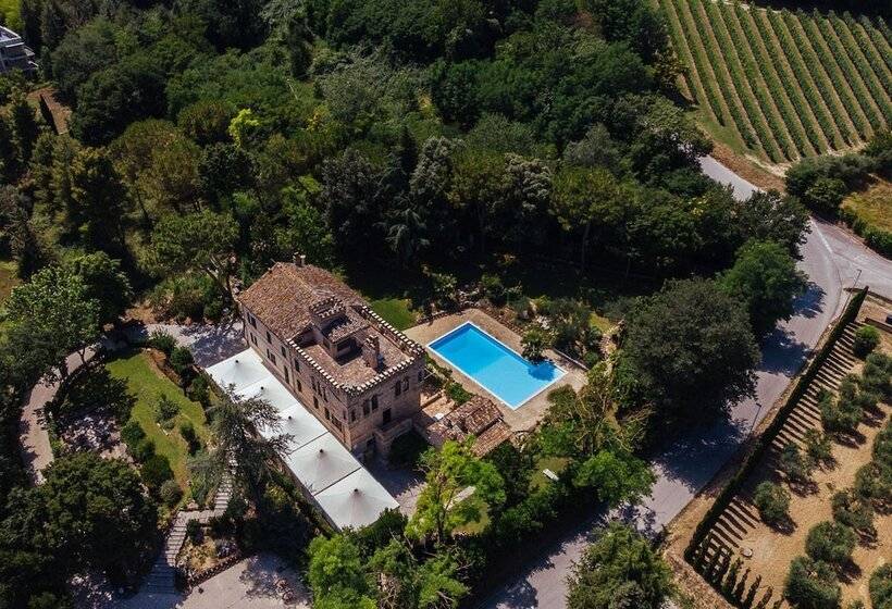 بنسيون Villa De Castelletta