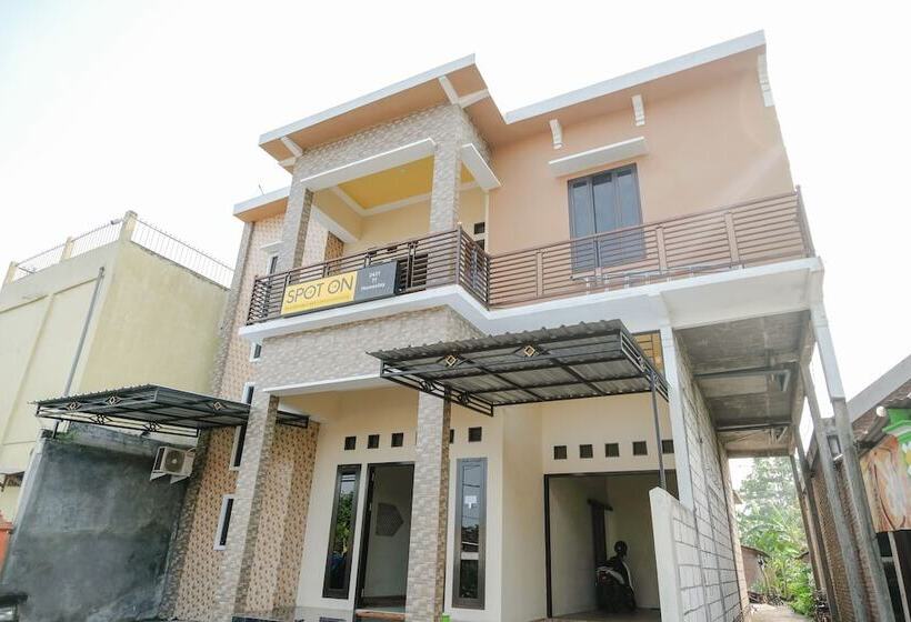 הוסטל Spot On 2431 Tf Homestay