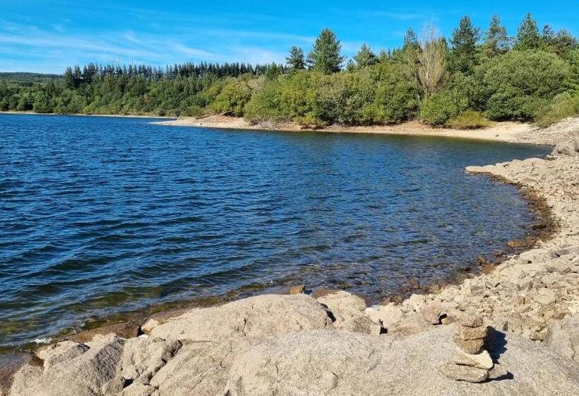 ベッドアンドブレックファースト Chez Black And White