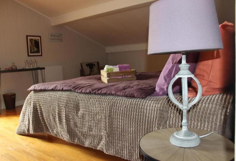 צימר Le Chalet Des Pesettes