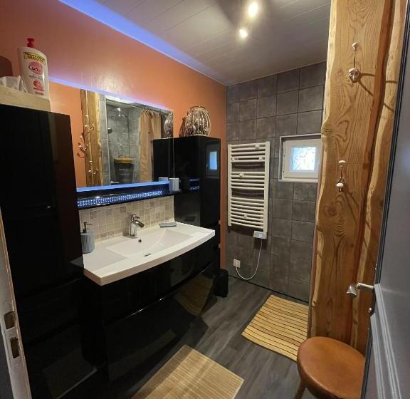 צימר Le Chalet Des Pesettes