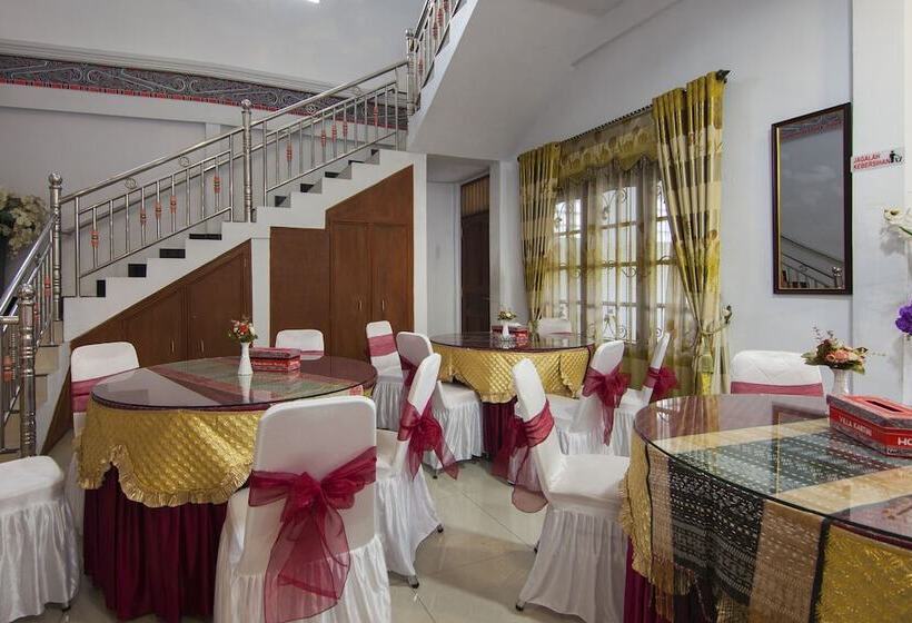 Отель Kartini By Oyo Rooms