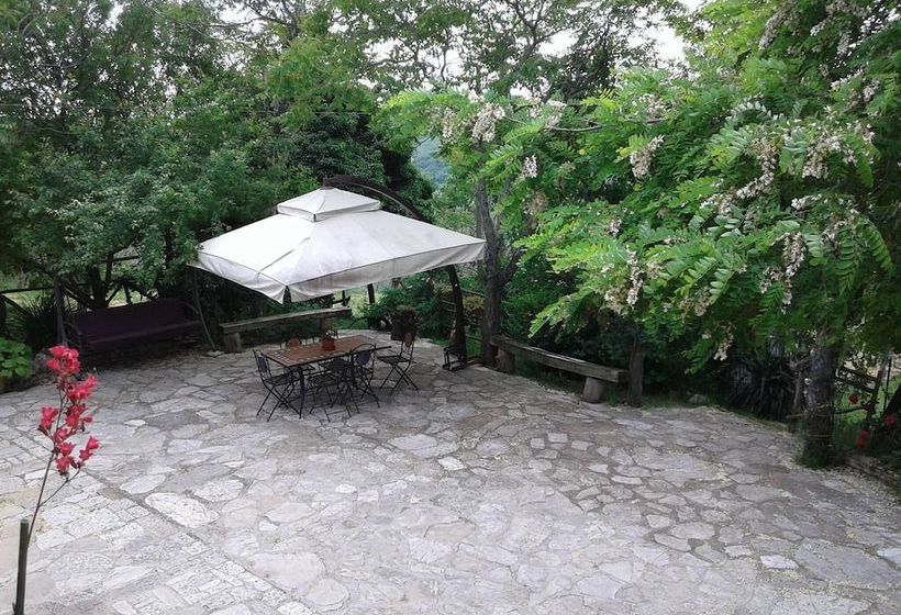 فندق ريفى Agriturismo San Benedetto