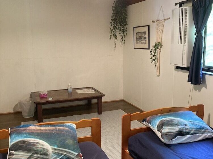 بنسيون Galaxy Guest House