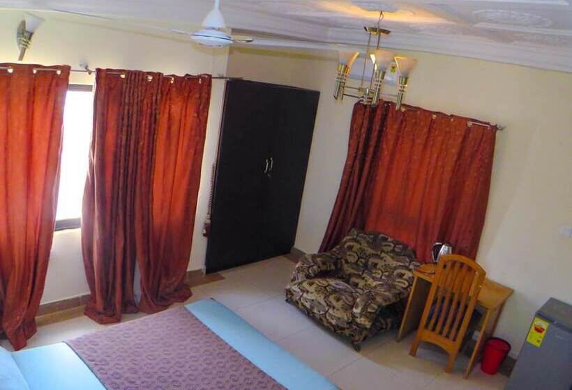 بنسيون St Mary S At Hills Guest House