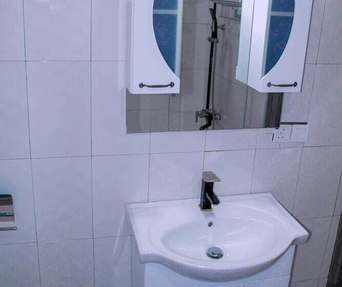 بنسيون St Mary S At Hills Guest House