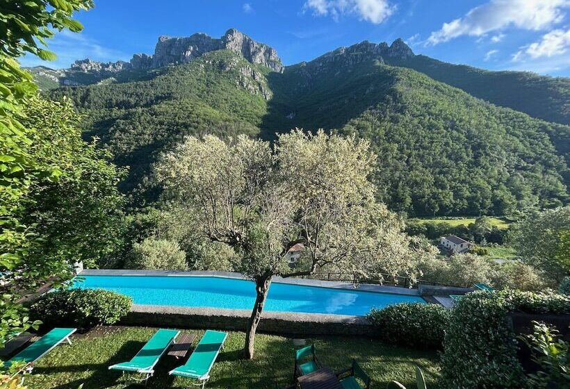 דירת נופש Stunning Medieval Setting Surrounded By Mountains