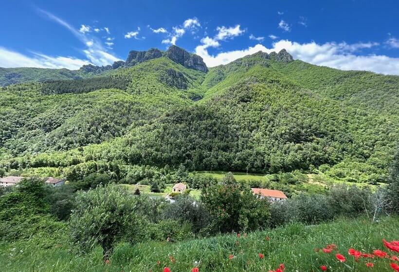דירת נופש Stunning Medieval Setting Surrounded By Mountains